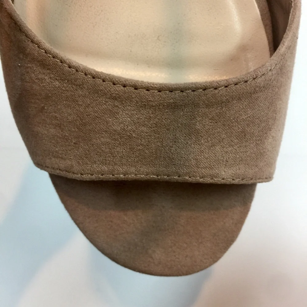 NEW Lulu’s Sidecar Cutie Suede Ankle Strap Sandal